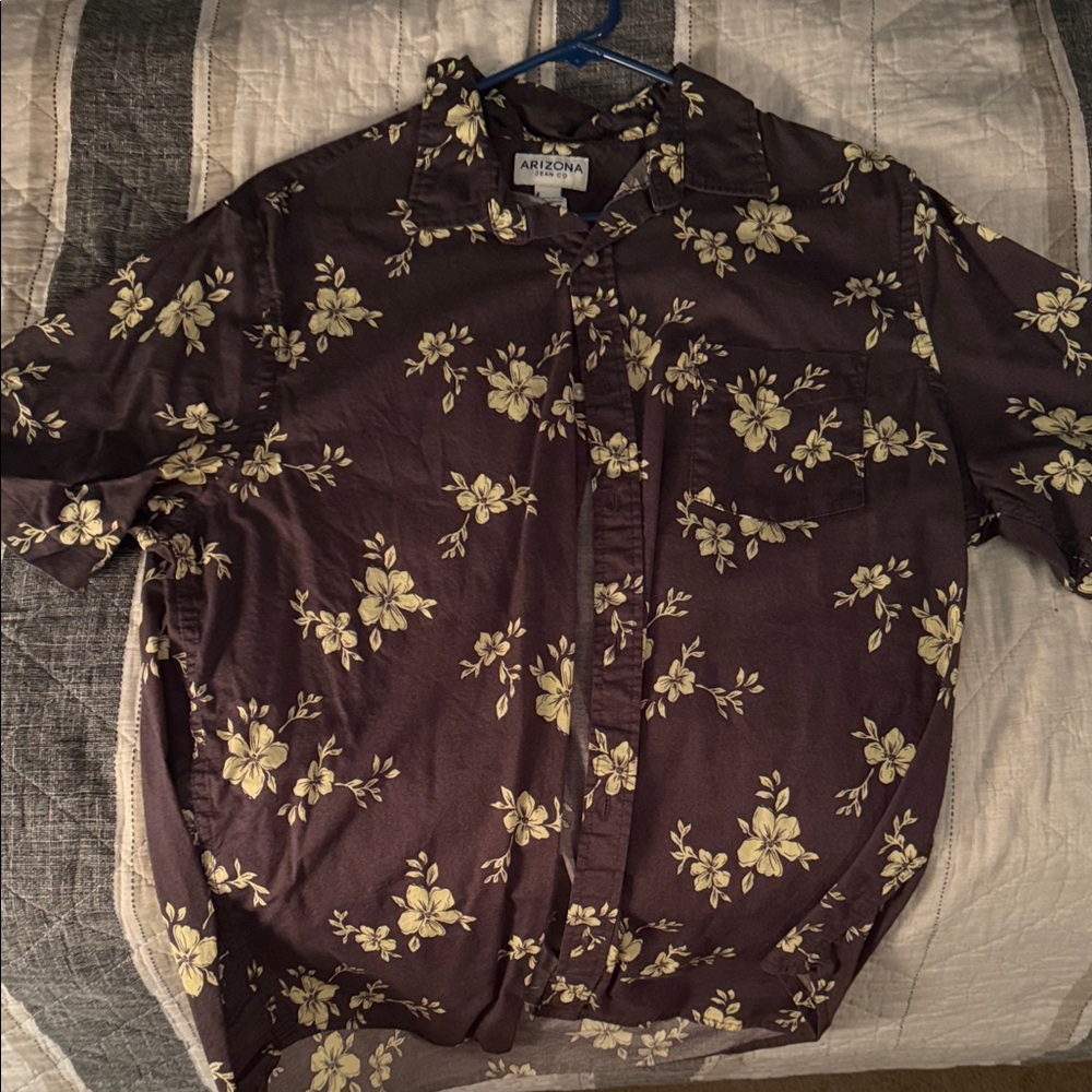 Arizona Jean Company Men's Dark Brown Floral Shirt